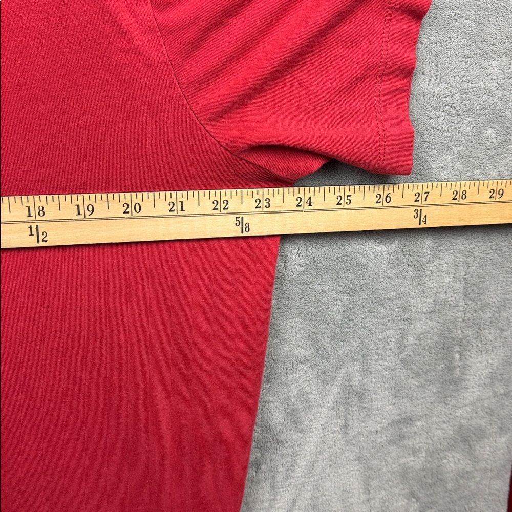 Nike Red Graphic Men's T-Shirt - Picture 7 of 8
